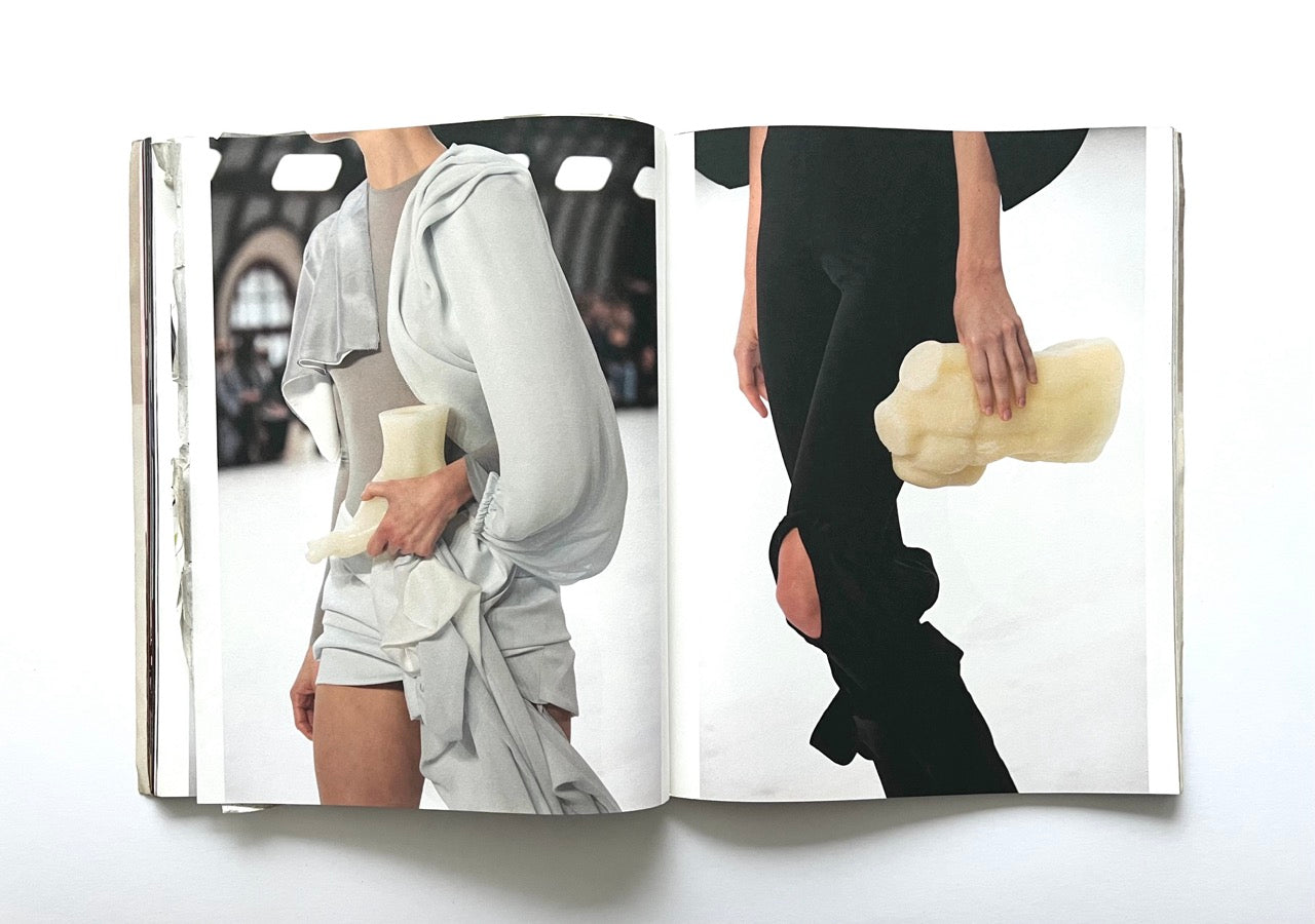 Eye/LOEWE/You - ISSUE 16 [2021]