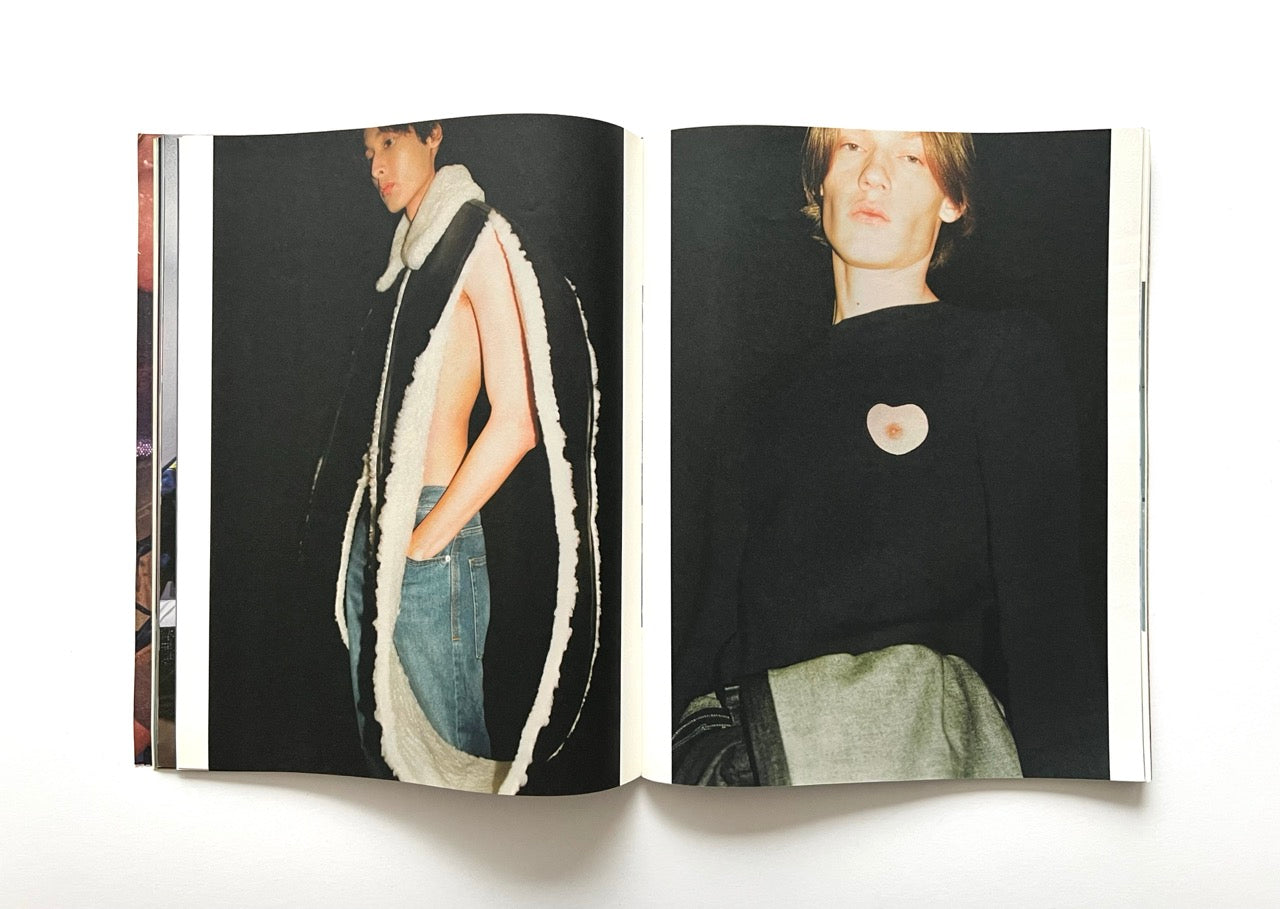 Eye/LOEWE/You - ISSUE 17 [2022]