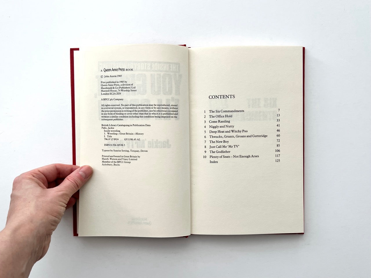 Copyright page and contents page of You Grunt, I’ll Groan by Jackie Pallo, first published 1985, Macdonald Queen Anne Press